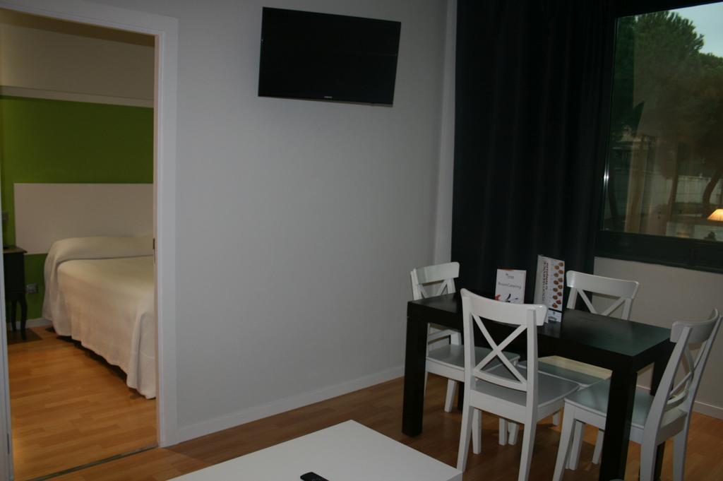 Apartamentos Th Las Rozas Eksteriør bilde