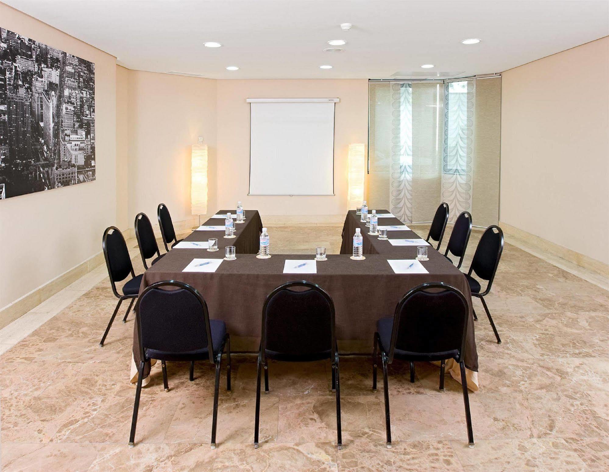 Apartamentos Th Las Rozas Fasiliteter bilde